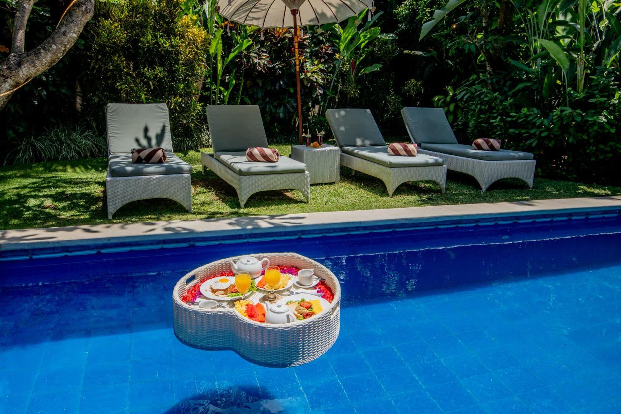 Villa Lodek Deluxe Seminyak Dış mekan fotoğraf