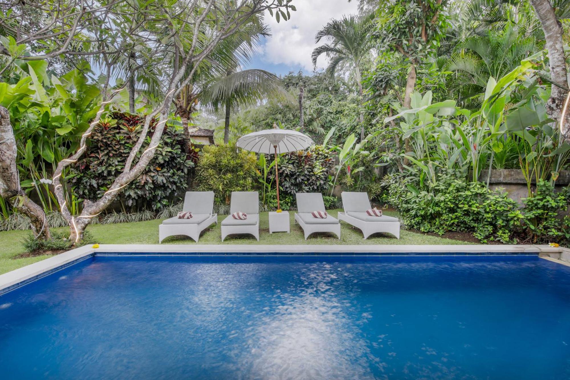 Villa Lodek Deluxe Seminyak Dış mekan fotoğraf