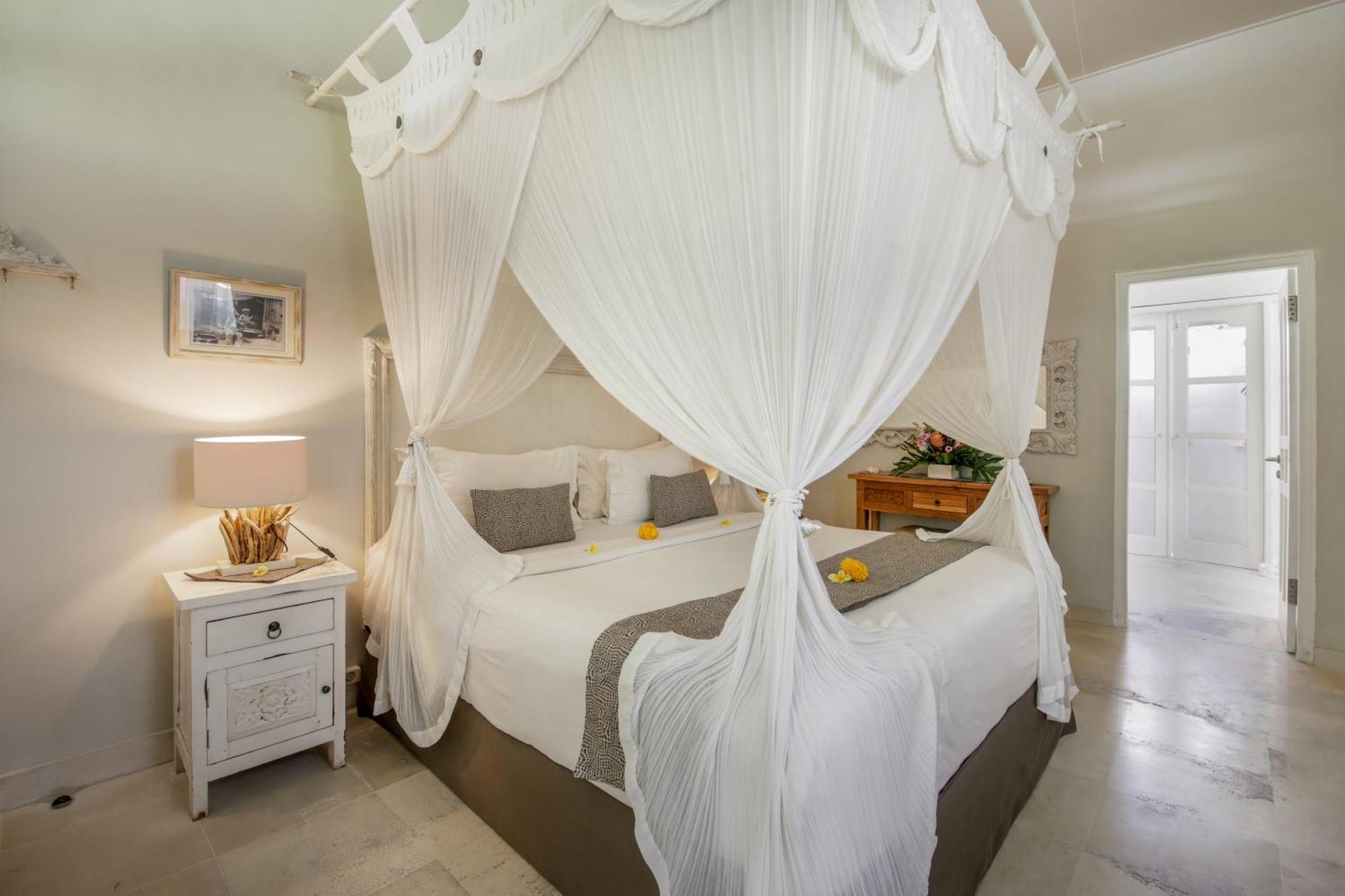 Villa Lodek Deluxe Seminyak Dış mekan fotoğraf
