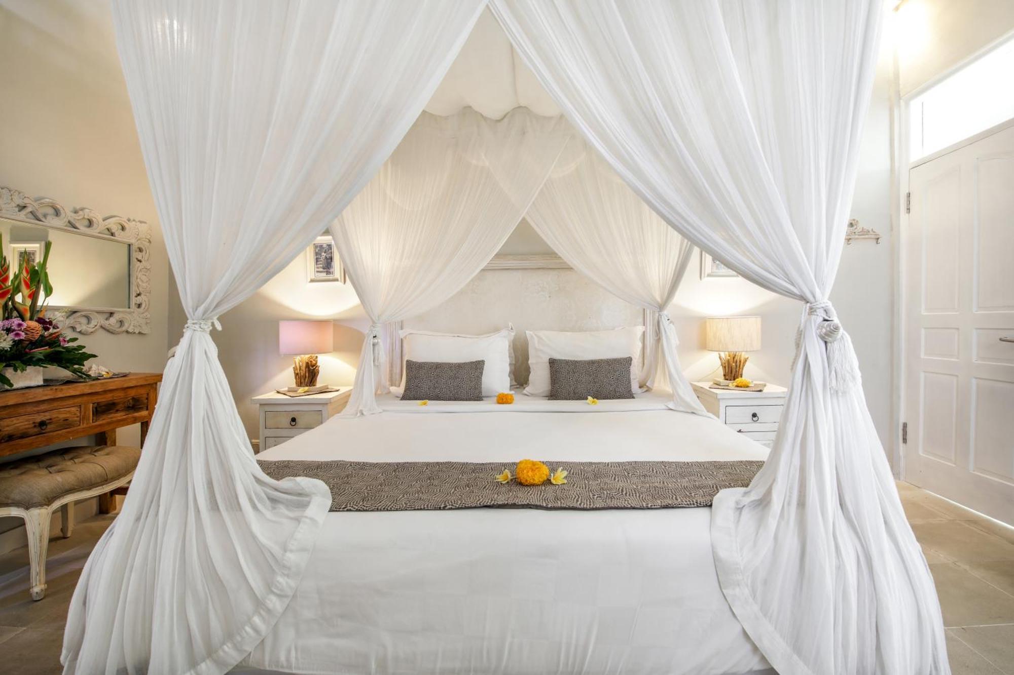 Villa Lodek Deluxe Seminyak Dış mekan fotoğraf