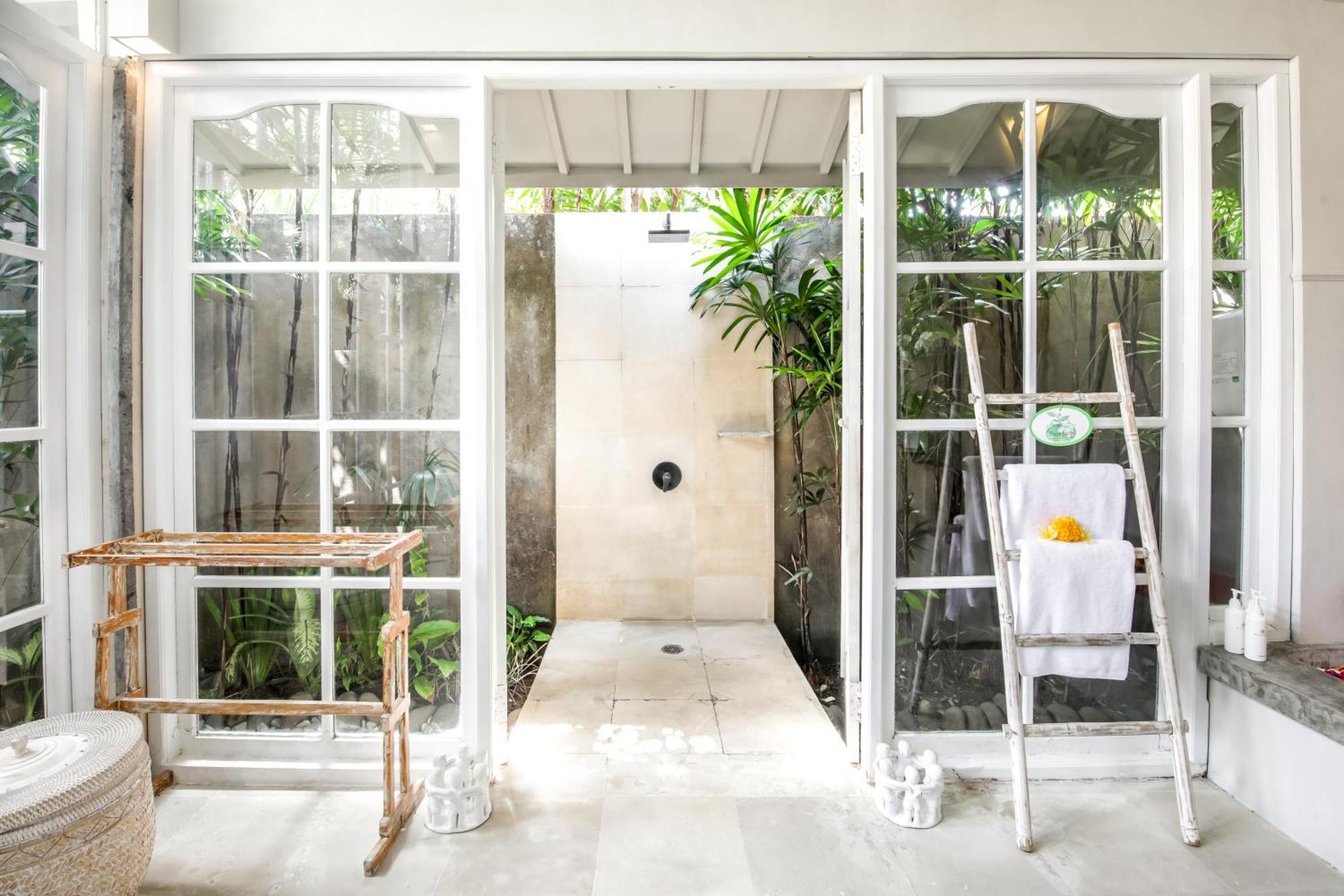 Villa Lodek Deluxe Seminyak Dış mekan fotoğraf