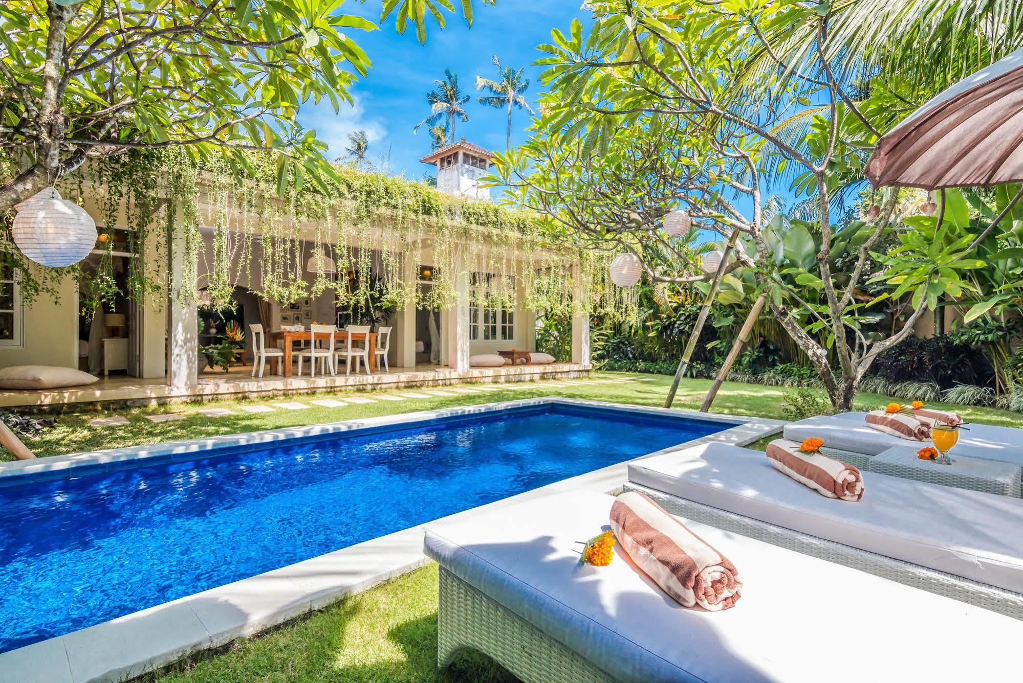 Villa Lodek Deluxe Seminyak Dış mekan fotoğraf