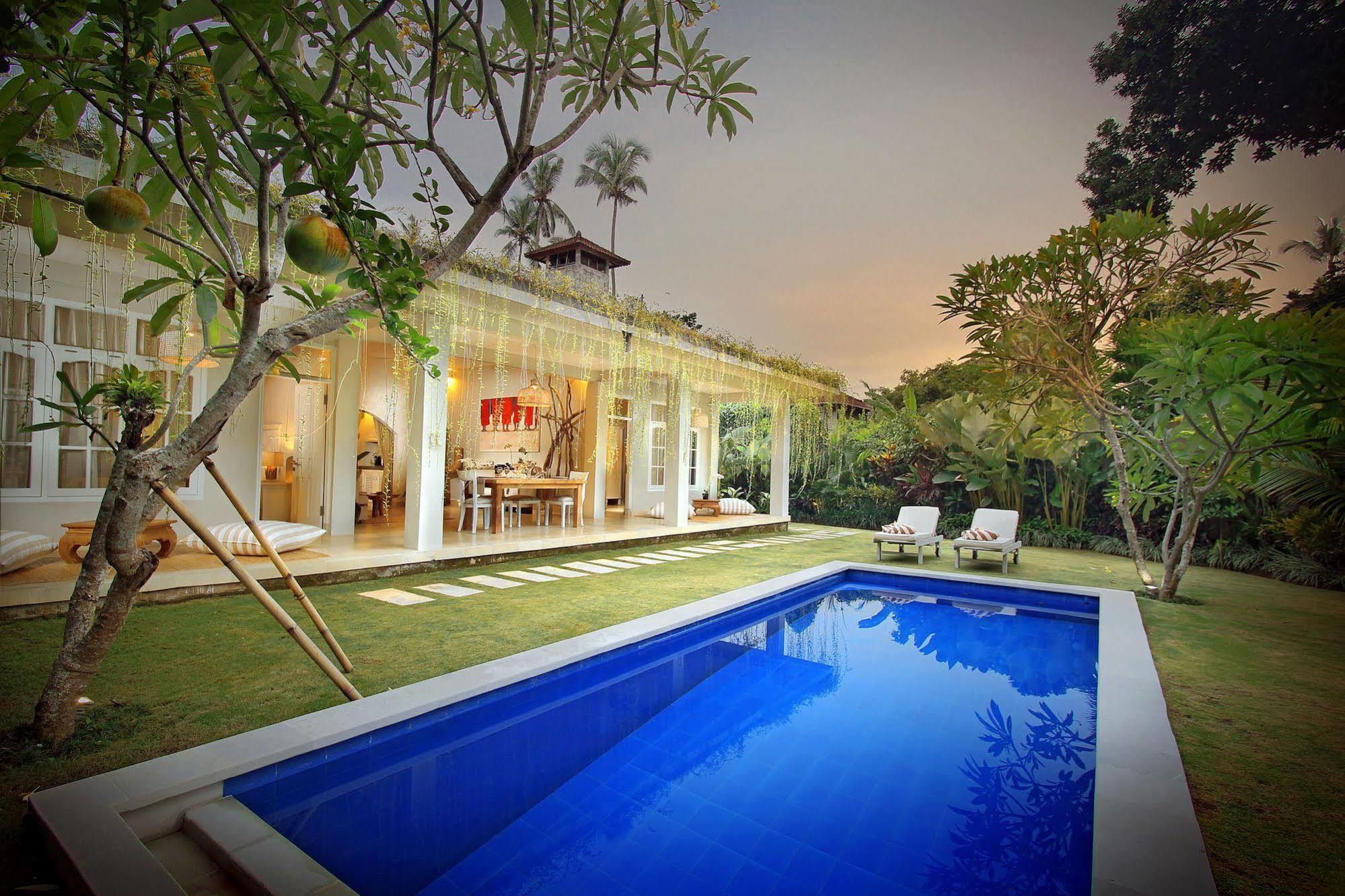 Villa Lodek Deluxe Seminyak Dış mekan fotoğraf